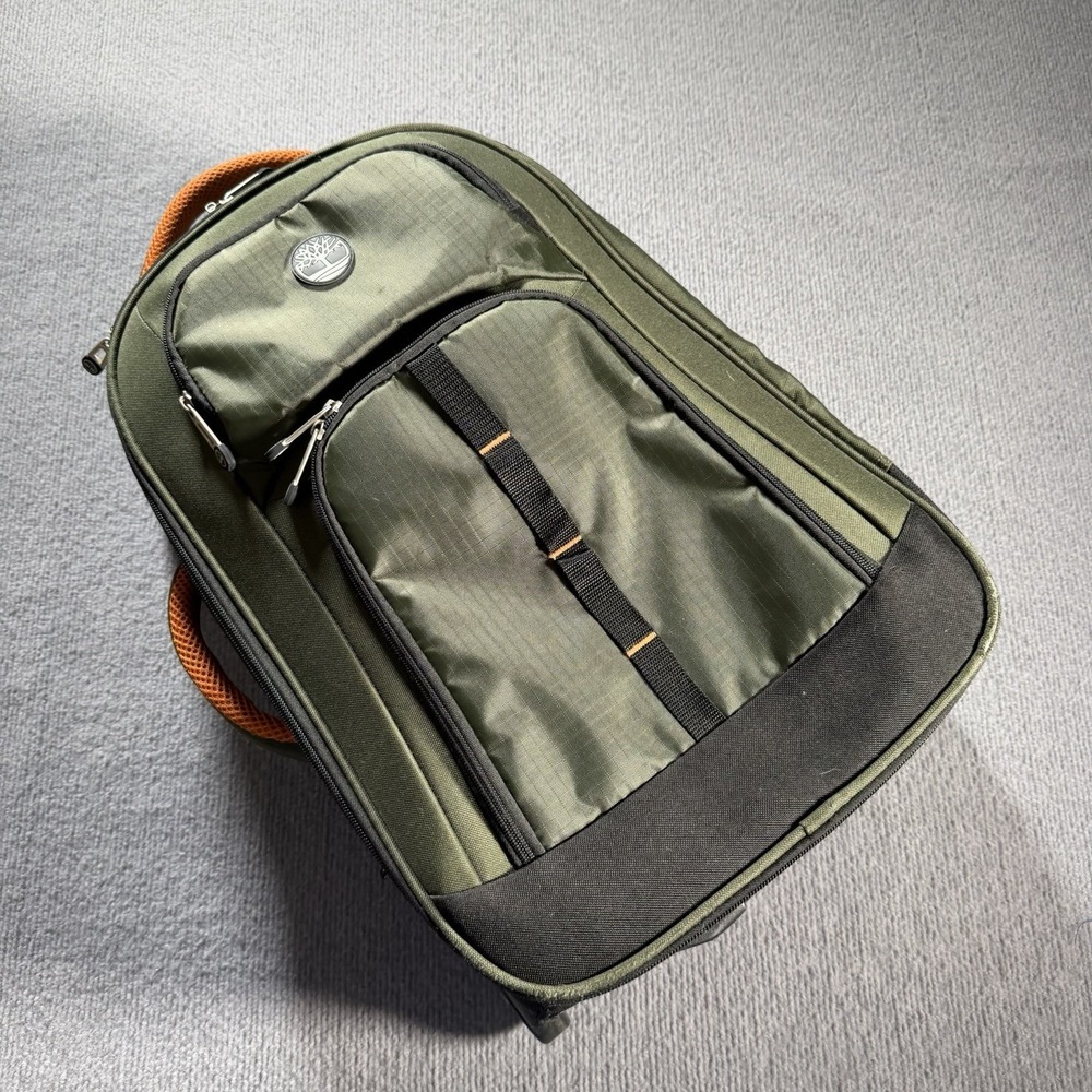 Timberland‎ Carry on Travel Suitcase Luggage Wheels Olive Green